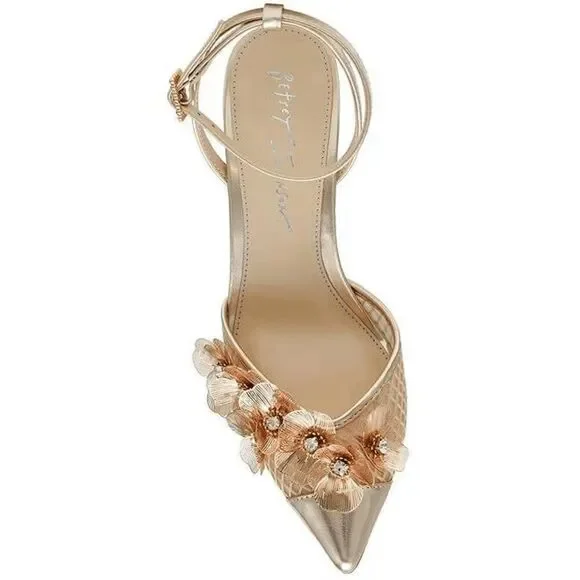 ✨ BETSEY JOHNSON Carli Gold Flower Ornament Pumps MSRP $139 SIZE 6,5 NEW IN BOX - Picture 6 of 17